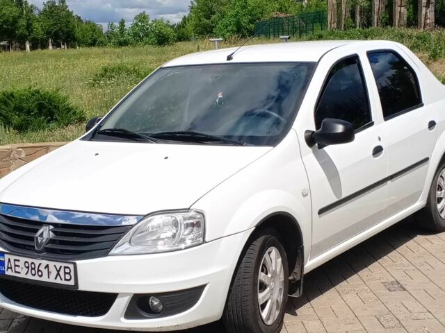 Белый Рено Логан, объемом двигателя 1.4 л и пробегом 164 тыс. км за 4500 $, фото 6 на Automoto.ua