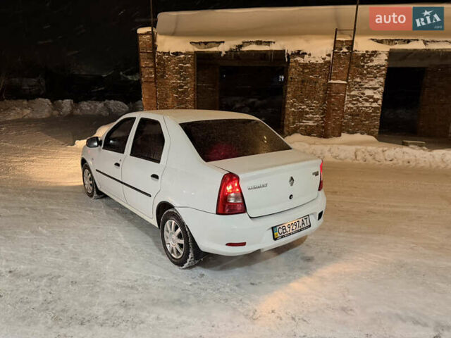 Білий Рено Логан, об'ємом двигуна 1.6 л та пробігом 199 тис. км за 3900 $, фото 3 на Automoto.ua