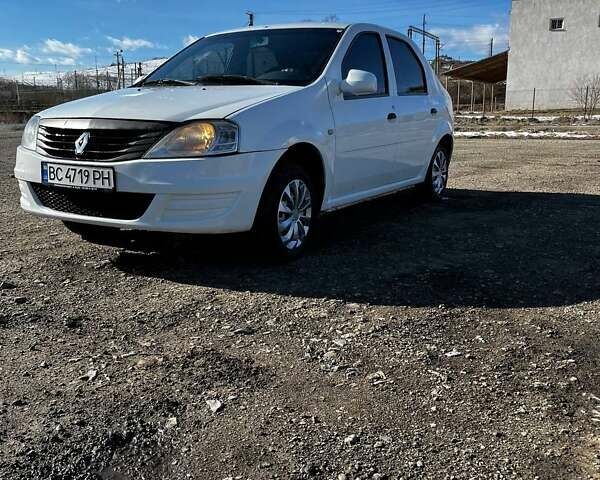 Белый Рено Логан, объемом двигателя 1.4 л и пробегом 290 тыс. км за 3450 $, фото 1 на Automoto.ua