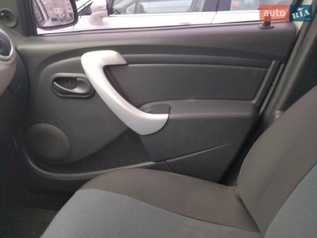 Белый Рено Логан, объемом двигателя 1.46 л и пробегом 130 тыс. км за 5200 $, фото 9 на Automoto.ua