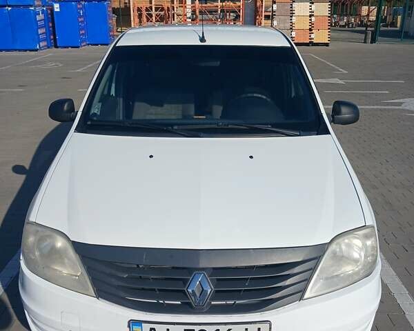 Білий Рено Логан, об'ємом двигуна 1.39 л та пробігом 243 тис. км за 3550 $, фото 2 на Automoto.ua