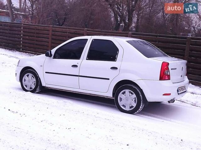 Белый Рено Логан, объемом двигателя 1.46 л и пробегом 130 тыс. км за 5200 $, фото 7 на Automoto.ua