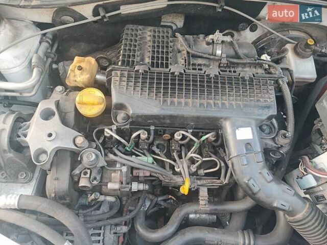 Белый Рено Логан, объемом двигателя 1.46 л и пробегом 196 тыс. км за 5500 $, фото 18 на Automoto.ua