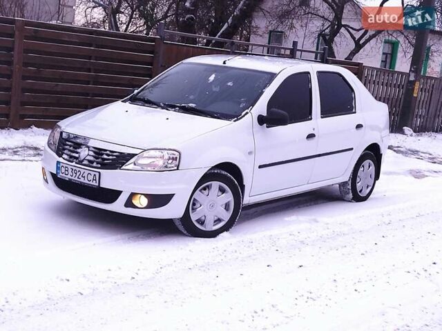 Белый Рено Логан, объемом двигателя 1.46 л и пробегом 130 тыс. км за 5200 $, фото 2 на Automoto.ua