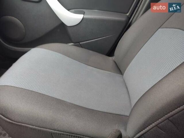 Белый Рено Логан, объемом двигателя 1.46 л и пробегом 130 тыс. км за 5200 $, фото 12 на Automoto.ua