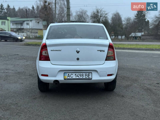 Белый Рено Логан, объемом двигателя 1.4 л и пробегом 108 тыс. км за 4300 $, фото 5 на Automoto.ua