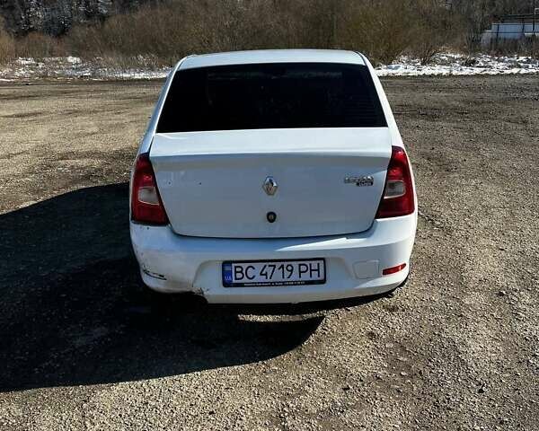 Белый Рено Логан, объемом двигателя 1.4 л и пробегом 290 тыс. км за 3450 $, фото 6 на Automoto.ua
