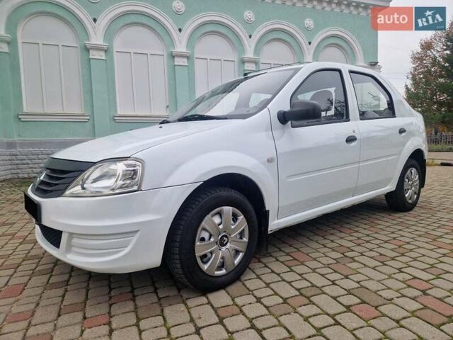 Белый Рено Логан, объемом двигателя 1.39 л и пробегом 53 тыс. км за 5500 $, фото 28 на Automoto.ua