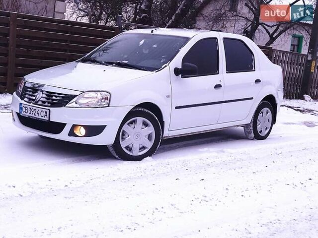 Белый Рено Логан, объемом двигателя 1.46 л и пробегом 130 тыс. км за 5200 $, фото 27 на Automoto.ua