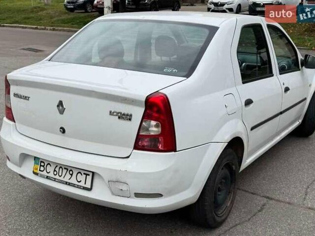 Белый Рено Логан, объемом двигателя 1.39 л и пробегом 371 тыс. км за 2500 $, фото 3 на Automoto.ua