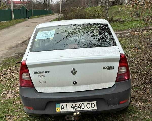 Белый Рено Логан, объемом двигателя 1.39 л и пробегом 246 тыс. км за 3500 $, фото 2 на Automoto.ua