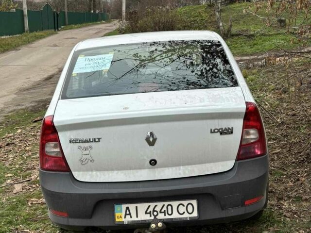 Белый Рено Логан, объемом двигателя 1.4 л и пробегом 246 тыс. км за 3500 $, фото 2 на Automoto.ua
