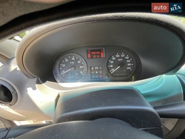 Белый Рено Логан, объемом двигателя 1.39 л и пробегом 408 тыс. км за 3750 $, фото 4 на Automoto.ua