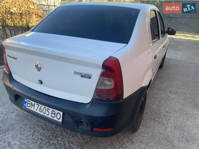 Белый Рено Логан, объемом двигателя 1.4 л и пробегом 262 тыс. км за 3500 $, фото 2 на Automoto.ua