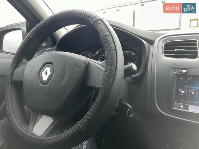 Білий Рено Логан, об'ємом двигуна 1.46 л та пробігом 230 тис. км за 4950 $, фото 13 на Automoto.ua