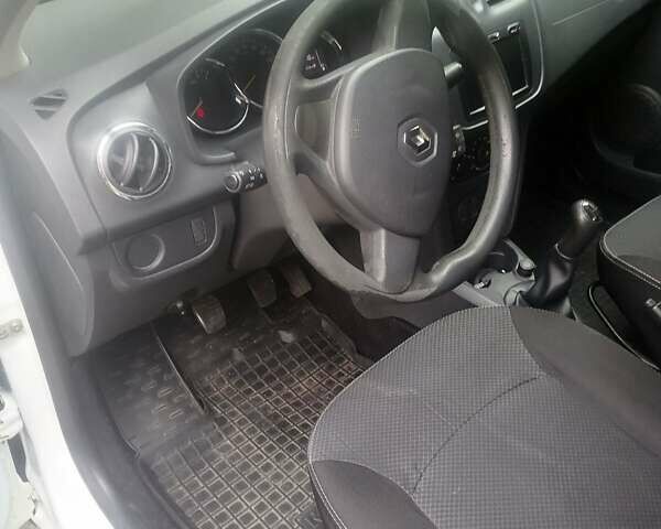 Білий Рено Логан, об'ємом двигуна 1.46 л та пробігом 230 тис. км за 4900 $, фото 8 на Automoto.ua