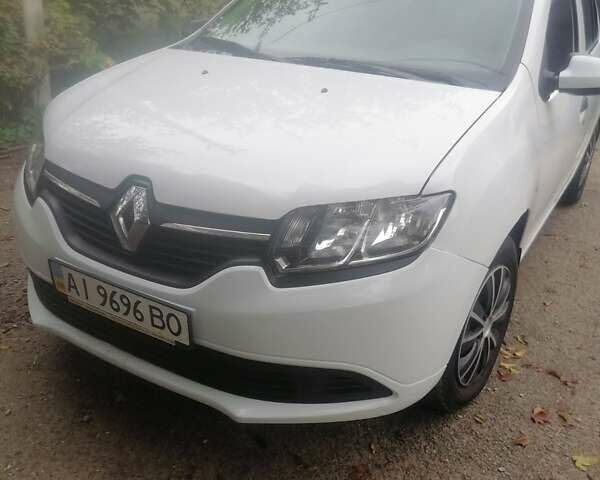 Білий Рено Логан, об'ємом двигуна 1.46 л та пробігом 230 тис. км за 4900 $, фото 3 на Automoto.ua