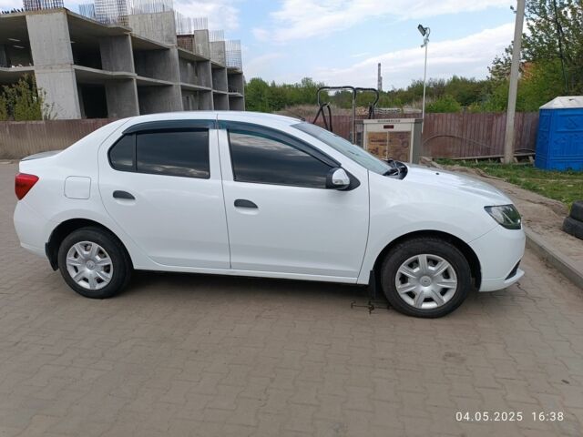 Белый Рено Логан, объемом двигателя 1.1 л и пробегом 198 тыс. км за 4500 $, фото 1 на Automoto.ua