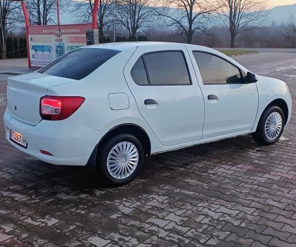 Білий Рено Логан, об'ємом двигуна 1 л та пробігом 3 тис. км за 3900 $, фото 22 на Automoto.ua
