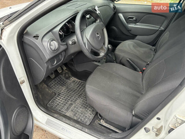 Білий Рено Логан, об'ємом двигуна 1.46 л та пробігом 78 тис. км за 7000 $, фото 14 на Automoto.ua