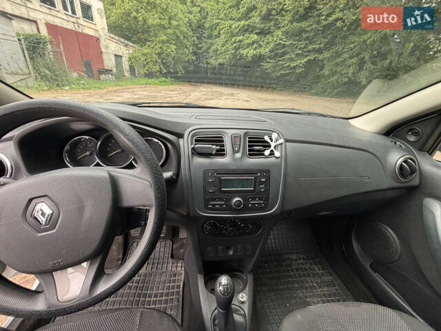 Білий Рено Логан, об'ємом двигуна 1.46 л та пробігом 78 тис. км за 7000 $, фото 17 на Automoto.ua