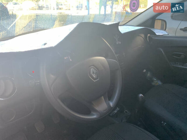 Білий Рено Логан, об'ємом двигуна 1.5 л та пробігом 75 тис. км за 7000 $, фото 6 на Automoto.ua