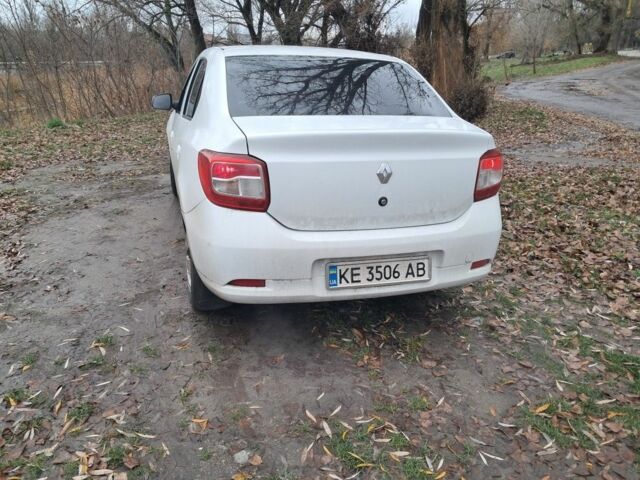 Белый Рено Логан, объемом двигателя 1.1 л и пробегом 300 тыс. км за 5500 $, фото 2 на Automoto.ua
