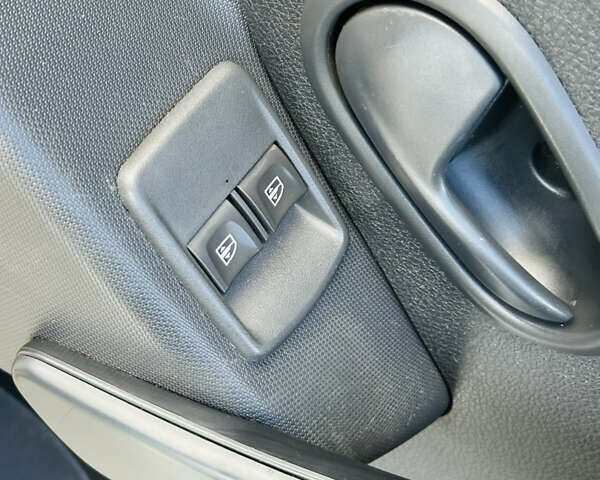 Белый Рено Логан, объемом двигателя 1.46 л и пробегом 151 тыс. км за 6600 $, фото 24 на Automoto.ua