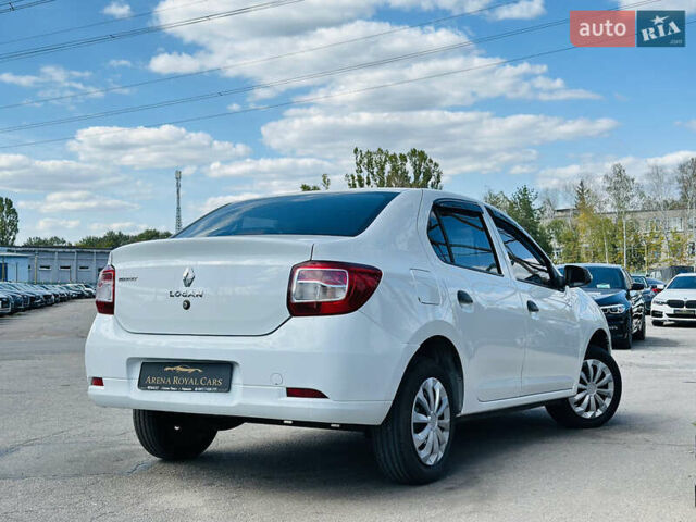 Белый Рено Логан, объемом двигателя 1.46 л и пробегом 151 тыс. км за 6600 $, фото 1 на Automoto.ua