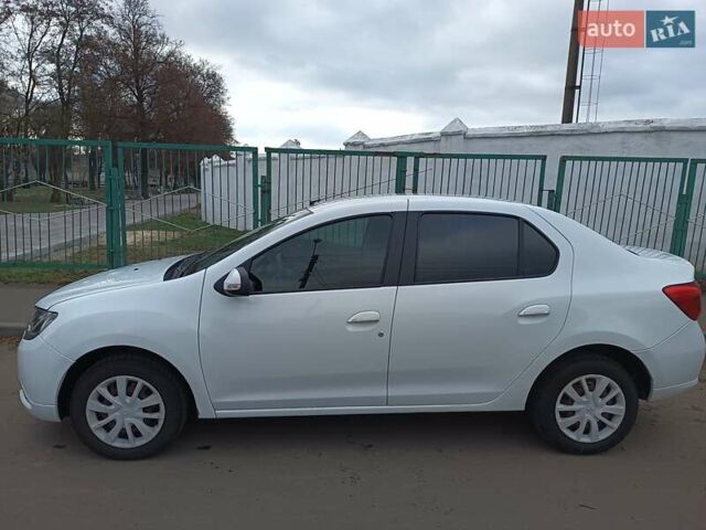 Белый Рено Логан, объемом двигателя 1.15 л и пробегом 86 тыс. км за 5000 $, фото 2 на Automoto.ua