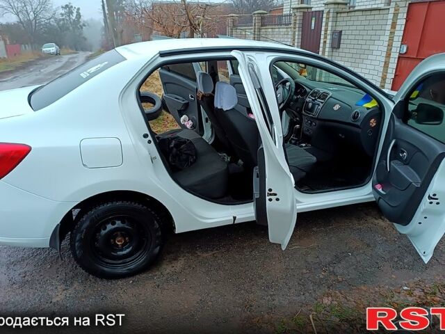 Белый Рено Логан, объемом двигателя 1.1 л и пробегом 226 тыс. км за 5250 $, фото 2 на Automoto.ua