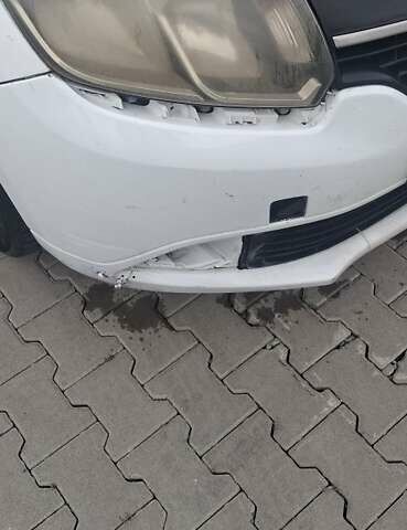 Белый Рено Логан, объемом двигателя 1.2 л и пробегом 450 тыс. км за 3000 $, фото 8 на Automoto.ua