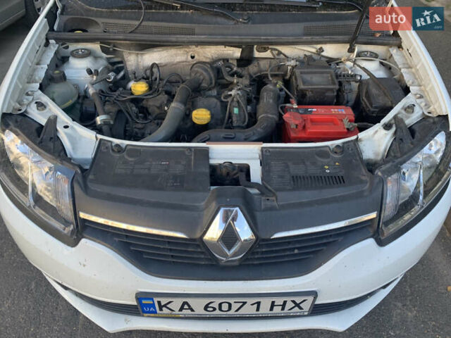 Білий Рено Логан, об'ємом двигуна 1.5 л та пробігом 75 тис. км за 7000 $, фото 7 на Automoto.ua