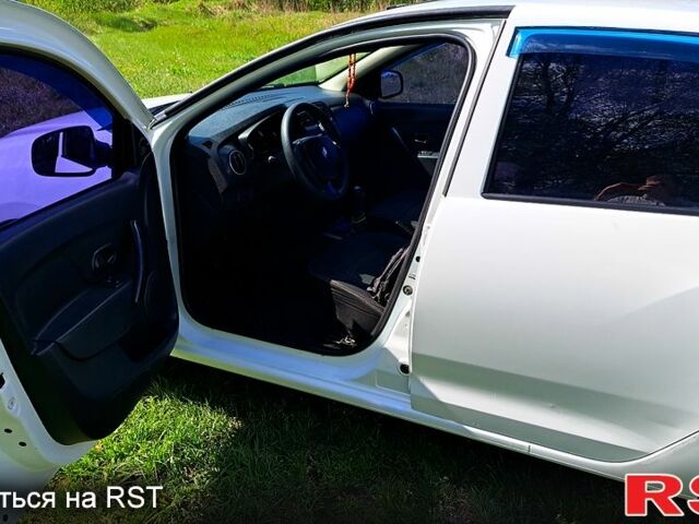 Белый Рено Логан, объемом двигателя 1.5 л и пробегом 287 тыс. км за 6000 $, фото 8 на Automoto.ua