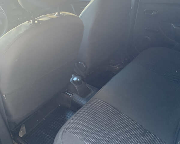 Білий Рено Логан, об'ємом двигуна 1.5 л та пробігом 75 тис. км за 7000 $, фото 5 на Automoto.ua