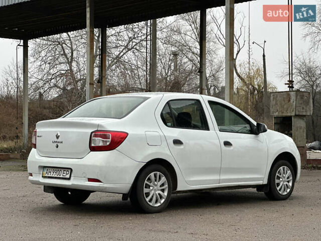 Белый Рено Логан, объемом двигателя 1.2 л и пробегом 277 тыс. км за 4200 $, фото 8 на Automoto.ua