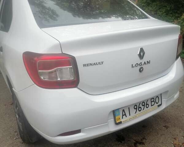 Білий Рено Логан, об'ємом двигуна 1.46 л та пробігом 230 тис. км за 4900 $, фото 5 на Automoto.ua