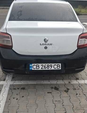 Белый Рено Логан, объемом двигателя 1.2 л и пробегом 450 тыс. км за 3000 $, фото 1 на Automoto.ua