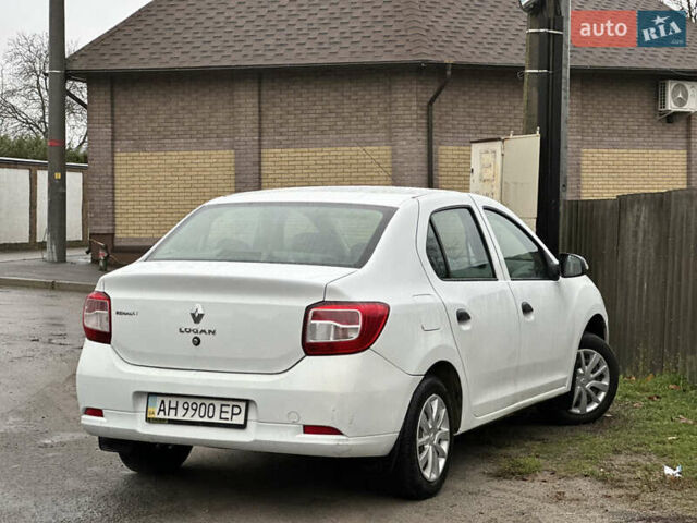 Білий Рено Логан, об'ємом двигуна 1.2 л та пробігом 277 тис. км за 4500 $, фото 4 на Automoto.ua