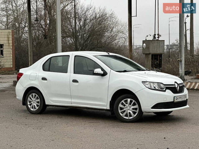 Белый Рено Логан, объемом двигателя 1.2 л и пробегом 277 тыс. км за 4200 $, фото 3 на Automoto.ua