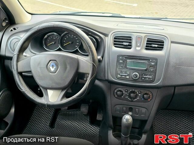 Білий Рено Логан, об'ємом двигуна 1.1 л та пробігом 140 тис. км за 4600 $, фото 10 на Automoto.ua
