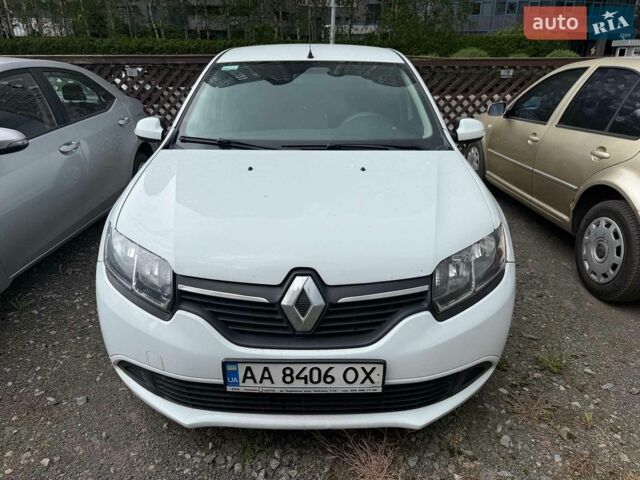 Білий Рено Логан, об'ємом двигуна 1.15 л та пробігом 150 тис. км за 2950 $, фото 4 на Automoto.ua
