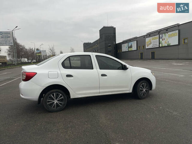 Білий Рено Логан, об'ємом двигуна 1.46 л та пробігом 230 тис. км за 4950 $, фото 2 на Automoto.ua