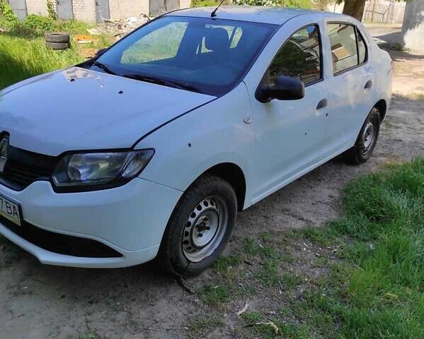 Белый Рено Логан, объемом двигателя 1.15 л и пробегом 201 тыс. км за 3200 $, фото 10 на Automoto.ua
