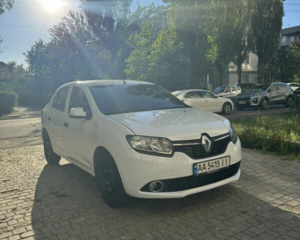 Белый Рено Логан, объемом двигателя 1.15 л и пробегом 160 тыс. км за 4800 $, фото 2 на Automoto.ua