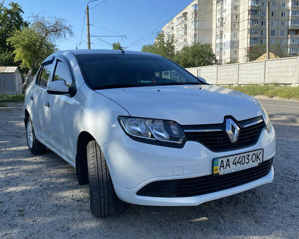 Белый Рено Логан, объемом двигателя 1.46 л и пробегом 180 тыс. км за 6600 $, фото 1 на Automoto.ua