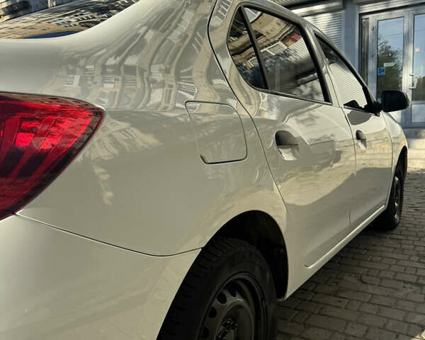 Белый Рено Логан, объемом двигателя 1.15 л и пробегом 160 тыс. км за 5000 $, фото 11 на Automoto.ua