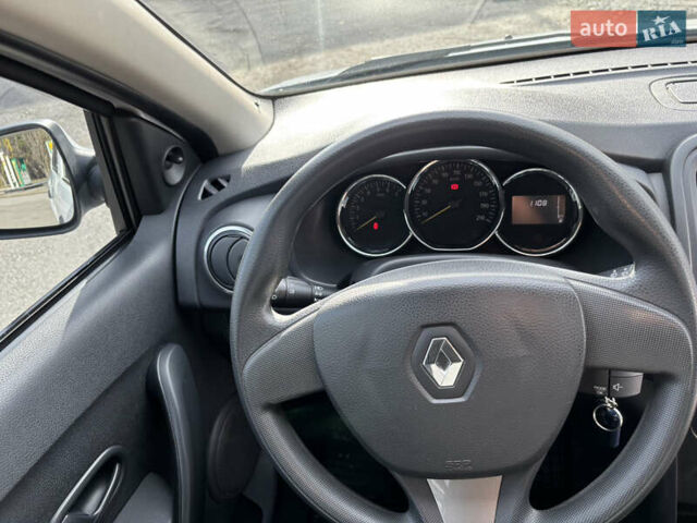 Белый Рено Логан, объемом двигателя 1.2 л и пробегом 180 тыс. км за 5800 $, фото 16 на Automoto.ua