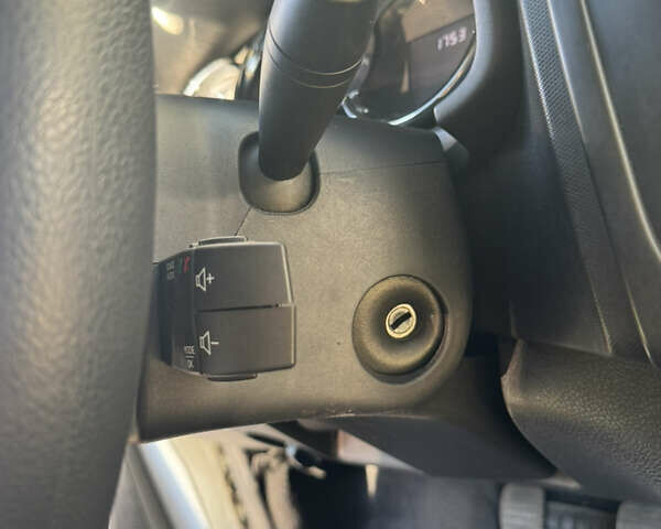 Белый Рено Логан, объемом двигателя 1.15 л и пробегом 160 тыс. км за 4800 $, фото 14 на Automoto.ua