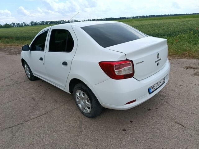 Білий Рено Логан, об'ємом двигуна 1.5 л та пробігом 345 тис. км за 3599 $, фото 1 на Automoto.ua